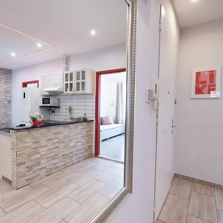 Apartment Ultra Large With Ac And Balcony