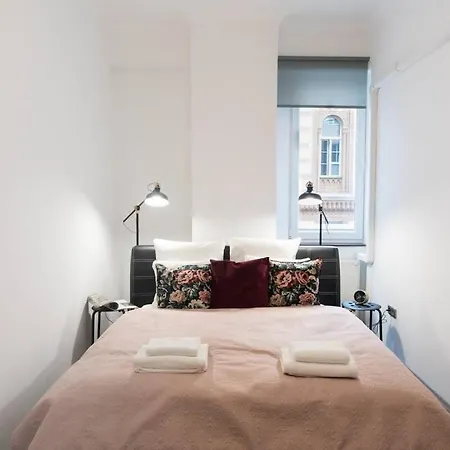 Apartment Ultra Large With Ac And Balcony Budapest