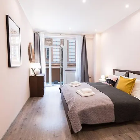 Apartment Ultra Large With Ac And Balcony