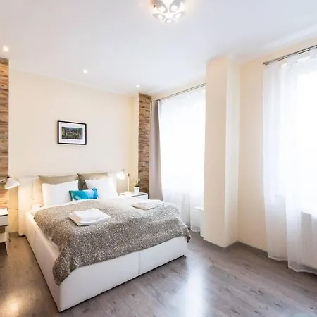 Ultra Large With Ac And Balcony Apartment Budapest