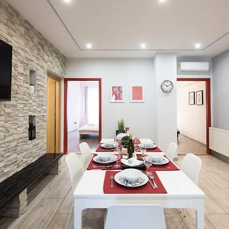 Apartment Ultra Large With Ac And Balcony Budapest