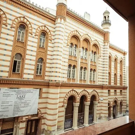 Ultra Large With Ac And Balcony * Budapest