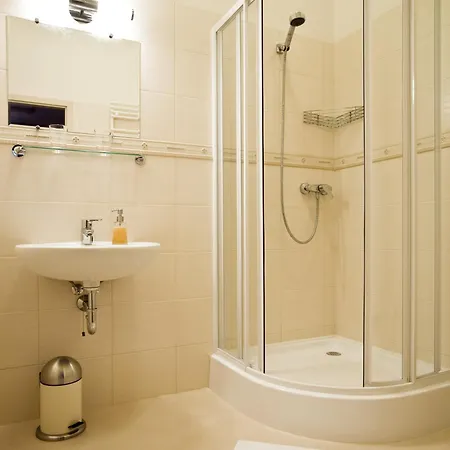 Penzion Budapest Rooms Bed And Breakfast 3*