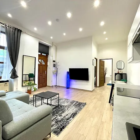 Smart Near The Westend City Center * Будапешт