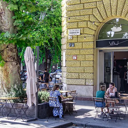 Apartment Marone Circles Comfortable For 4 With Parking Budapest