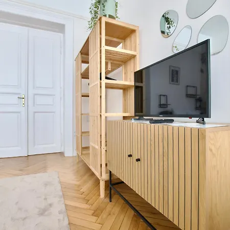 Apartman Standard By Hi5-paulay Ede