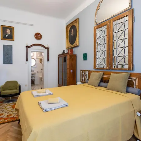 Time Wanderer Apartment *