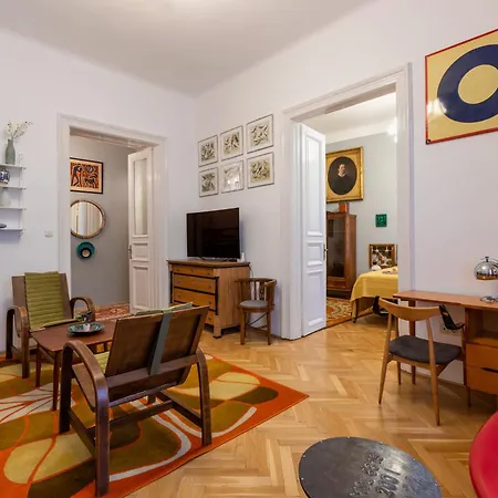 Apartment Time Wanderer