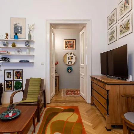 Time Wanderer Apartment *