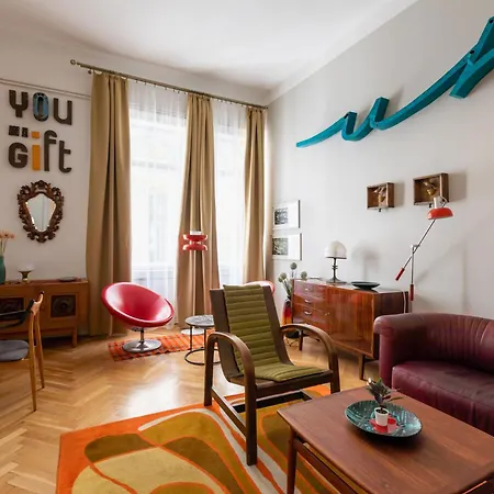 Apartment Time Wanderer *