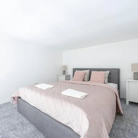 Fabulous Dream & Retreat Apartment