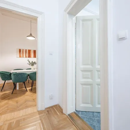 Apartment Fabulous Dream & Retreat *