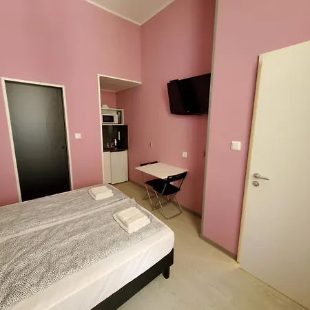 Klauzal Party Apartment