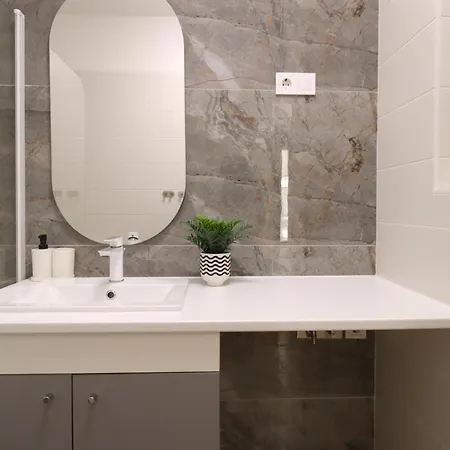 Apartment Kazinczy 2bdr With Ac, Smart Tv Budapest