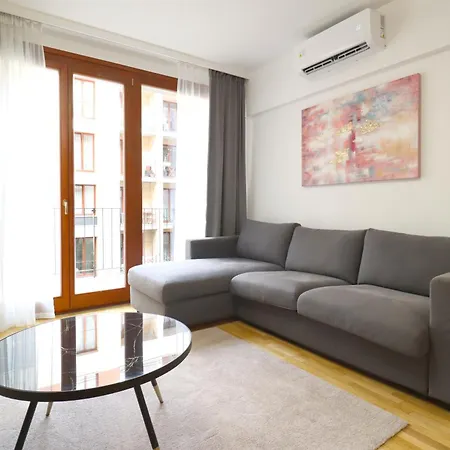 Apartment Kazinczy 2bdr With Ac, Smart Tv Budapest