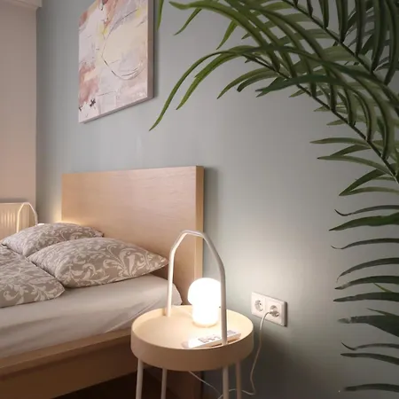 Kazinczy 2bdr With Ac, Smart Tv *
