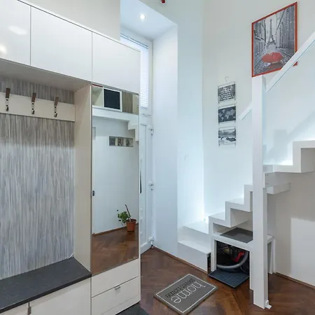 Apartment Red Fusion