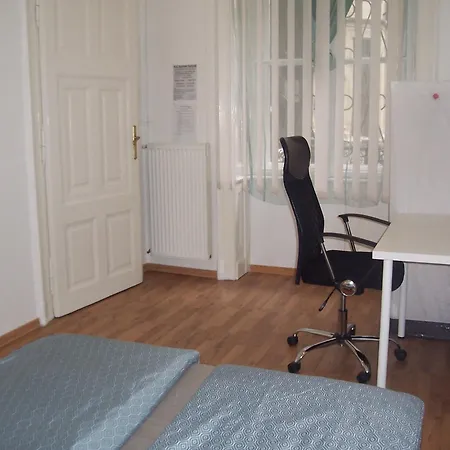 Homestay A & E