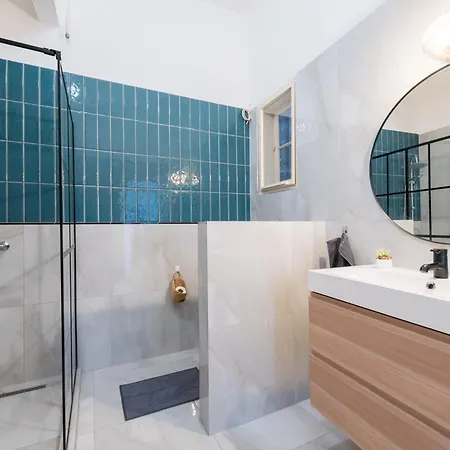 Basilica Downtown Apartment *