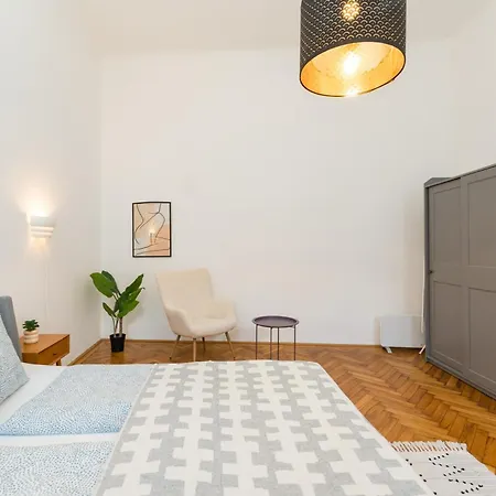 Apartment Basilica Downtown