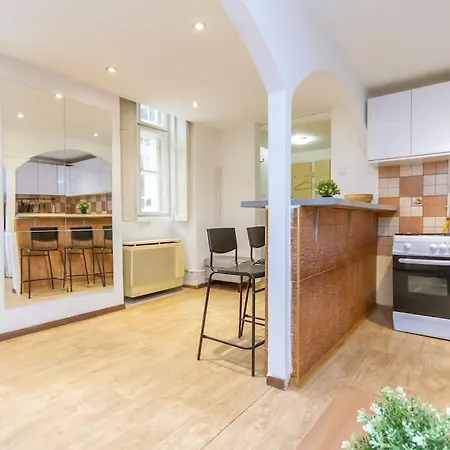 Dohany Chic By Nw Apartment *