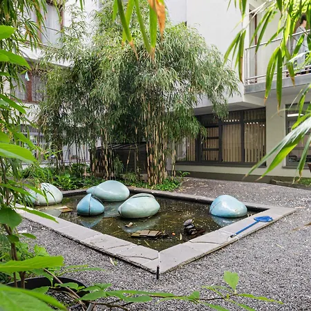 Of Serenity - 2 Bdr, Free Parking And Terrace Apartment