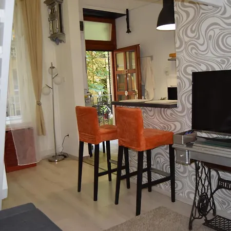 Castlehill The Perfect Blend Of Urban Living And Sightseeing Convenience * בודפשט