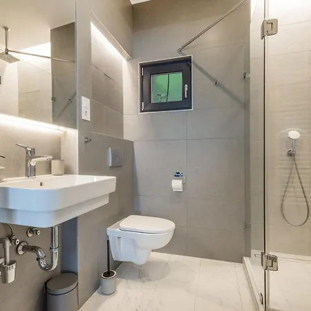 Chic And Spacious Retreat Apartment Budapest