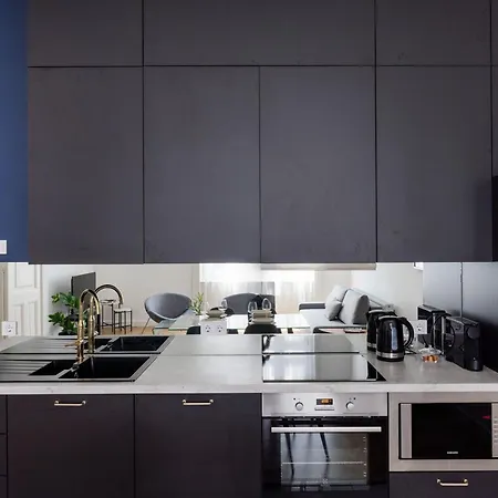 Chic And Spacious Retreat Apartment Budapest