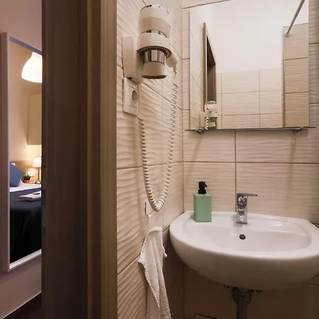 بيت ضيافة East Station Deluxe *