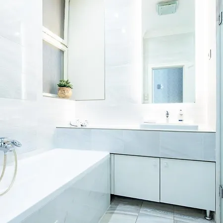 Ultra - Balcony - Sunny Appartamento Budapest