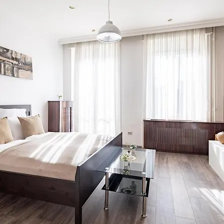Ultra - Balcony - Sunny Appartamento Budapest