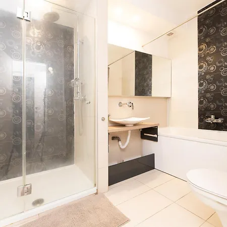 Apartment Superb Location & Chic W' 2bedroom *