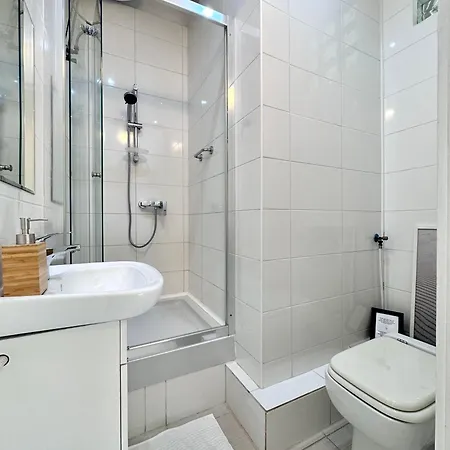 Center Cozy Gozsdu With 4ppl * Budapest