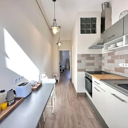 Center Cozy Gozsdu With 4ppl