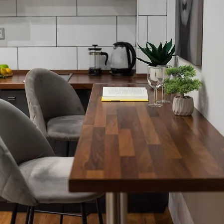 Διαμέρισμα Chic 1br Retreat Near New York Cafe With View *