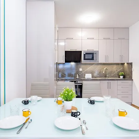 - Free Parking - Large Balcony Διαμέρισμα *