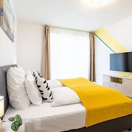 Διαμέρισμα - Free Parking - Large Balcony *