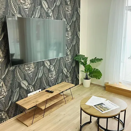 Hock Aparthotel