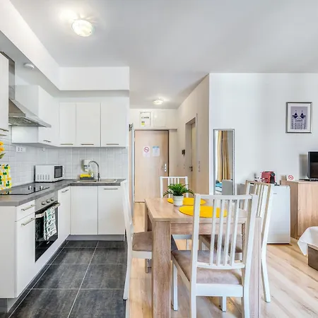 Apartment Elegant Nest One Budapest