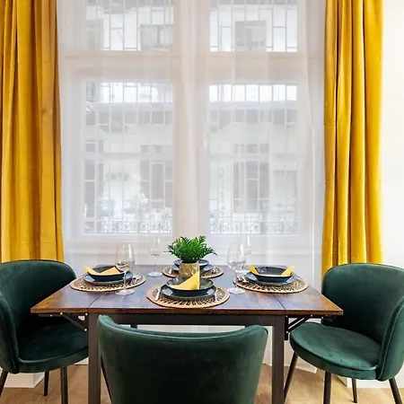 Apartment Unique Design - New -