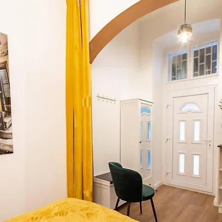 Apartment Unique Design - New - *