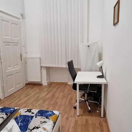 A & E Homestay Budapest