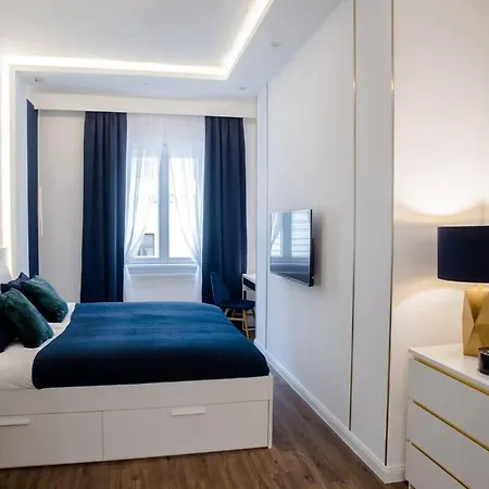 Elegant Design In Vibrant Center * Budapest