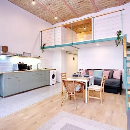 Canga Downtown For 6ppl, Balcony, Projector Apartment *