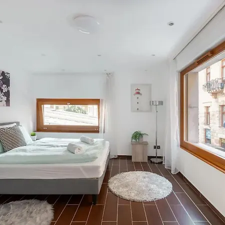Chic Retreat With Jacuzzi By Gozsdu Udvar & Fashionst * Budapest