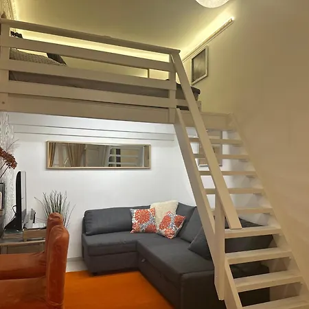 Castlehill The Perfect Blend Of Urban Living And Sightseeing Convenience בודפשט