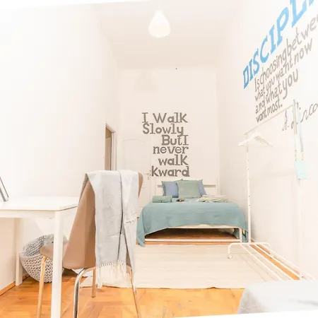 Kiraly Stret Apartment