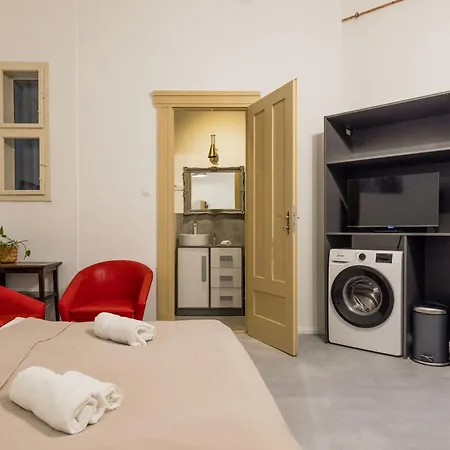 Budapestayz - Baross Apartment