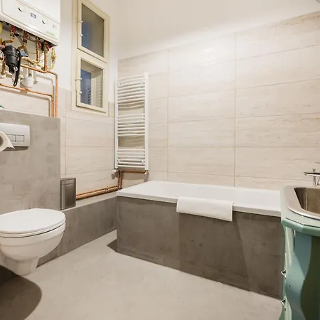 Budapestayz - Baross Apartment